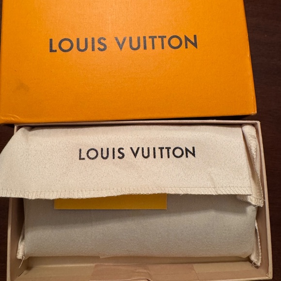 Luxury Wallet - Picture 4 of 6